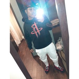 Meet your Posher, Taz